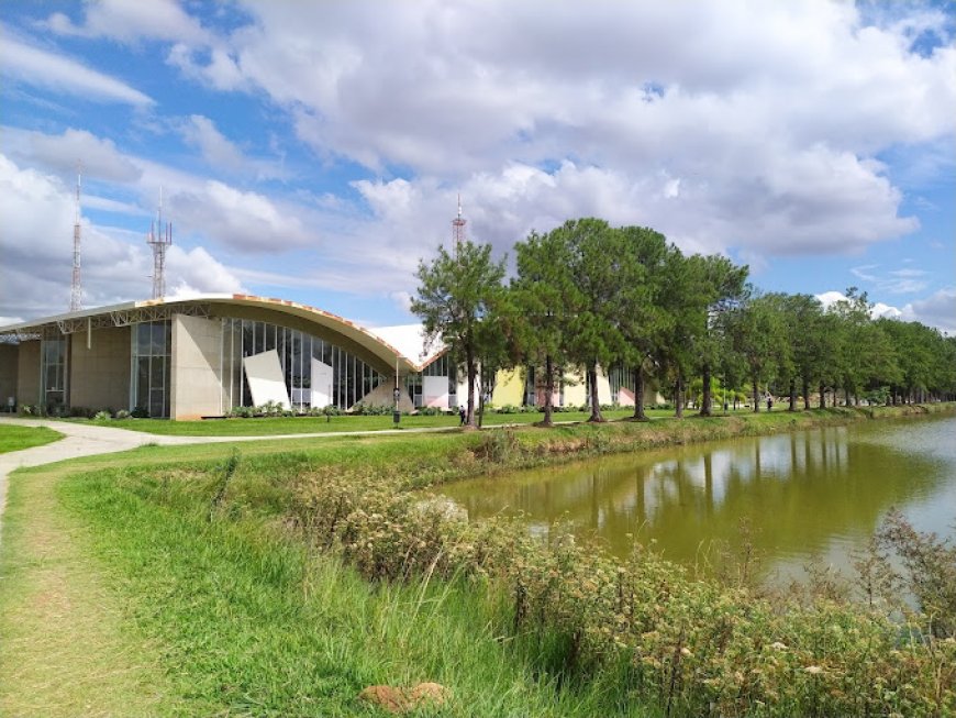 Conheça a Biblioteca Municipal de Sorocaba
